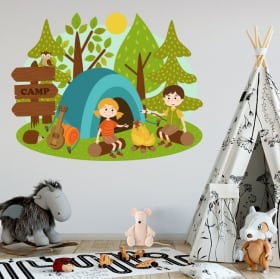 Vinyle enfants et jeunes camper dans la for&ecirc;t