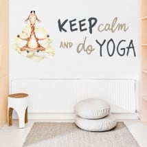 Vinyle et autocollants girafe avec phrase en anglais keep calm yoga