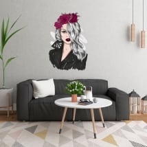 Vinyles et autocollants silhouette de femme avec des fleurs