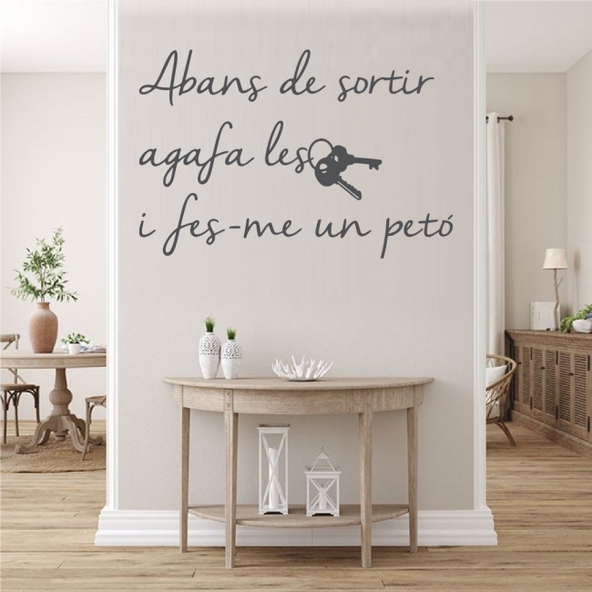 Vinyle adh&eacute;sif phrases abans de sortir